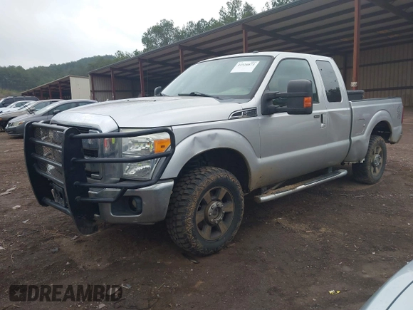 2011 Ford F-250 XL with VIN 1FT7X2B63BEB03510, listed as a IAAI auction lot 41526873 with 323,936 mi miles and . Bid and sale history available at DreamBid. Image 17.