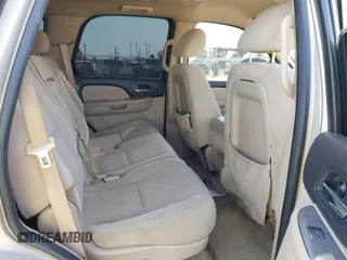 2007 Chevrolet Tahoe LS z VIN 1GNFC13C97J402723, wystawiony jako IAAI lot #42588033 z przebiegiem Nie podano mil oraz . Historia ofert i sprzedaży dostępna na DreamBid. Obrazek 8.