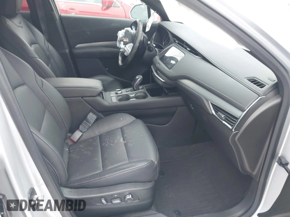 2019 Cadillac XT4 FWD Premium Luxury with VIN 1GYFZCR42KF223397, listed as a IAAI auction lot 41308551 with 20,575 mi miles. Bid and sale history available at carsss.com. Image 5.