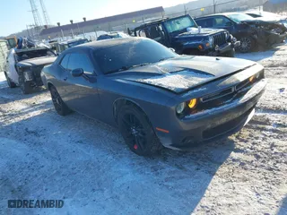 2019 Dodge Challenger SXT with VIN 2C3CDZGGXKH759895, listed as a IAAI auction lot 41381281 with 77,765 mi miles. Bid and sale history available at carsss.com. Image 1.