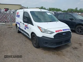 2019 Ford Transit Connect XL z VIN NM0LS7E24K1395580, wystawiony jako IAAI lot #42426540 z przebiegiem 187 824 mil mil oraz . Historia ofert i sprzedaży dostępna na DreamBid. Obrazek 1.