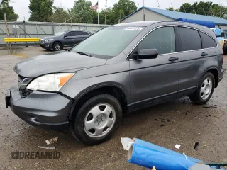 2011 Honda CR-V LX z VIN JHLRE4H32BC020205, wystawiony jako Copart lot #58520975 z przebiegiem 155 673 mil mil oraz Szkoda całkowita • Salvage title. Historia ofert i sprzedaży dostępna na DreamBid. Obrazek 1.