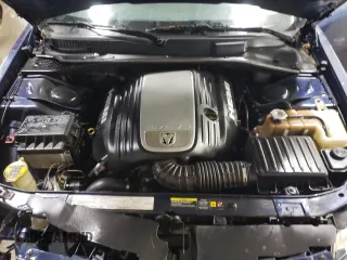 2006 Dodge Magnum R/T z VIN 2D4GV57216H293287, wystawiony jako Copart lot #83601344 z przebiegiem 249 114 mil mil oraz Szkody całkowita. Historia ofert i sprzedaży dostępna na DreamBid. Obrazek 11.