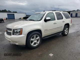 2014 Chevrolet Tahoe LTZ z VIN 1GNSCCE03ER205252, wystawiony jako Copart lot #42848835 z przebiegiem 232 649 mil mil oraz Czysty tytuł • Clean title. Historia ofert i sprzedaży dostępna na DreamBid. Obrazek 1.