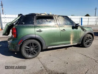 2016 MINI Countryman S with VIN WMWZC5C55GWU04046, listed as a Copart auction lot 56318715 with 206,223 mi miles and Non repairable. Bid and sale history available at DreamBid. Image 3.