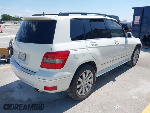 2010 Mercedes-Benz GLK 350 with VIN WDCGG5GB9AF375330, listed as a IAAI auction lot 42150159 with 236,323 mi miles and . Bid and sale history available at DreamBid. Image 4.