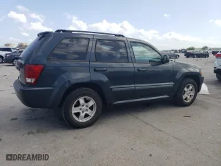 2007 Jeep Grand Cherokee Laredo with VIN 1J8GS48K17C526516, listed as a Copart auction lot 49139515 with 280,191 mi miles and Salvage Title. Bid and sale history available at carsss.com. Image 3.