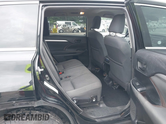 2018 Toyota Highlander LE with VIN 5TDZZRFH2JS246805, listed as a IAAI auction lot 42697587 with 287,457 mi miles and . Bid and sale history available at DreamBid. Image 8.