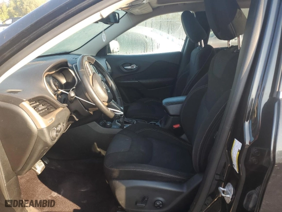 2016 Jeep Cherokee Altitude with VIN 1C4PJMCBXGW285555, listed as a Copart auction lot 71469934 with 118,720 mi miles and Non Repairable. Bid and sale history available at carsss.com. Image 7.