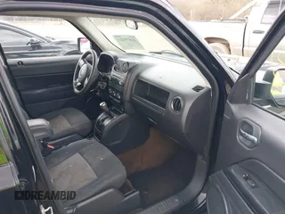 2014 Jeep Patriot Sport with VIN 1C4NJPBA4ED844253, listed as a IAAI auction lot 41879323 with 170,551 mi miles and . Bid and sale history available at carsss.com. Image 5.