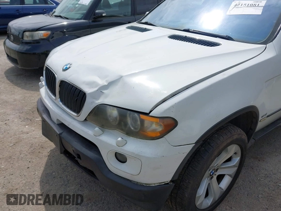 2004 BMW X5 3.0i with VIN 5UXFA13594LU44968, listed as a IAAI auction lot 42151081 with 197,471 mi miles. Bid and sale history available at carsss.com. Image 6.