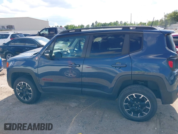 2023 Jeep Renegade Trailhawk with VIN ZACNJDC19PPP70231, listed as a IAAI auction lot 42236217 with 30,880 mi miles and . Bid and sale history available at DreamBid. Image 14.