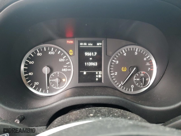 2018 Mercedes-Benz Metris Passenger Van with VIN WD4PG2EE0J3391313, listed as a Copart auction lot 84484844 with 113,963 mi miles and Salvage Title. Bid and sale history available at carsss.com. Image 9.