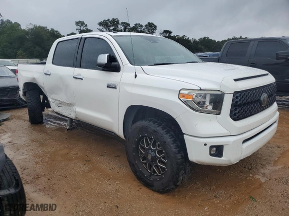 2018 Toyota Tundra 4WD SR5 with VIN 5TFAW5F15JX723092, listed as a Copart auction lot 79457304 with 213,629 mi miles and Salvage Title. Bid and sale history available at carsss.com. Image 4.