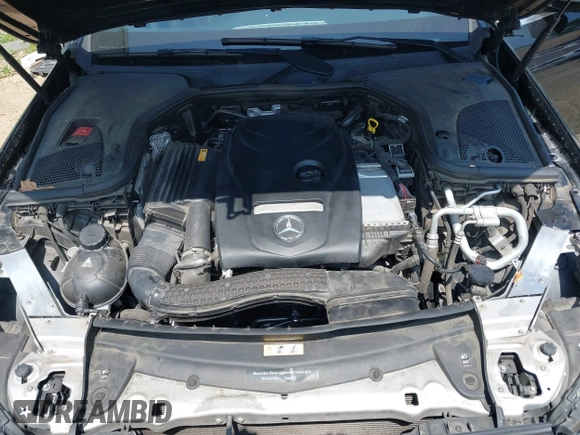 2017 Mercedes-Benz E 300 Luxury z VIN WDDZF4KB7HA217326, wystawiony jako IAAI lot #42444259 z przebiegiem 89 335 mil mil oraz . Historia ofert i sprzedaży dostępna na DreamBid. Obrazek 10.