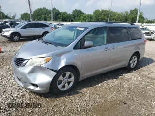 2013 Toyota Sienna LE AAS with VIN 5TDKK3DC0DS378573, listed as a Copart auction lot 62415205 with 165,838 mi miles and Salvage title. Bid and sale history available at DreamBid. Image 1.