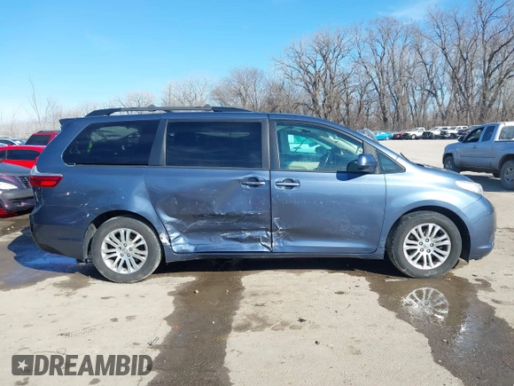 2017 Toyota Sienna XLE Auto Access Seat with VIN 5TDYZ3DCXHS814910, listed as a IAAI auction lot 41700845 with 110,701 mi miles and . Bid and sale history available at DreamBid. Image 13.