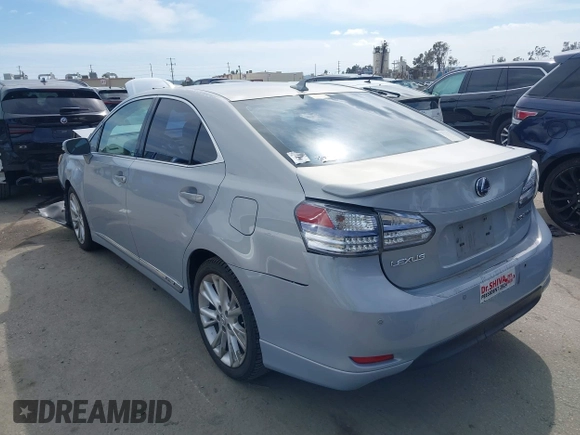 2010 Lexus HS 250h with VIN JTHBB1BA6A2013077, listed as a IAAI auction lot 41932312 with 431,799 mi miles and . Bid and sale history available at DreamBid. Image 3.