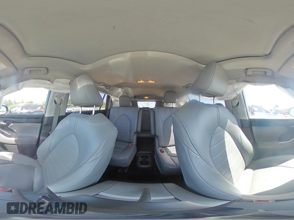 2022 Toyota Highlander XLE with VIN 5TDGZRBH8NS573003, listed as a Copart auction lot 56254485 with 19,293 mi miles and Salvage title. Bid and sale history available at DreamBid. Image 15.