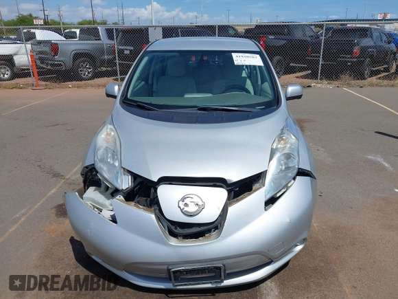 2015 Nissan LEAF S z VIN 1N4AZ0CP5FC307440, wystawiony jako IAAI lot #41940583 z przebiegiem 60 727 mil mil oraz . Historia ofert i sprzedaży dostępna na DreamBid. Obrazek 12.