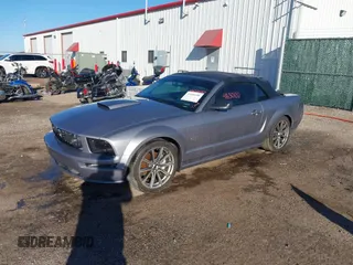 2007 Ford Mustang GT Deluxe with VIN 1ZVFT85H375254388, listed as a IAAI auction lot 41650100 with 152,848 mi miles and . Bid and sale history available at carsss.com. Image 2.