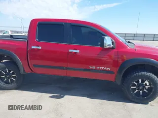 2007 Nissan Titan LE with VIN 1N6BA07B37N234320, listed as a IAAI auction lot 41912632 with 186,035 mi miles. Bid and sale history available at carsss.com. Image 13.