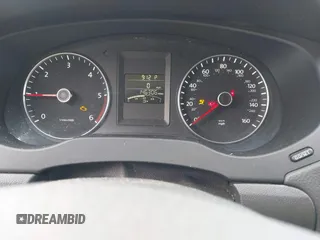 2014 Volkswagen Jetta TDI w/Premium/Nav z VIN 3VWLL7AJ8EM266890, wystawiony jako IAAI lot #42473906 z przebiegiem 146 306 mil mil oraz . Historia ofert i sprzedaży dostępna na DreamBid. Obrazek 7.