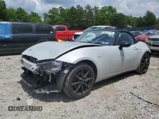 2017 Mazda MX-5 Miata Club with VIN JM1NDAC76H0120597, listed as a Copart auction lot 60612715 with 36,271 mi miles and Salvage title. Bid and sale history available at DreamBid. Image 1.