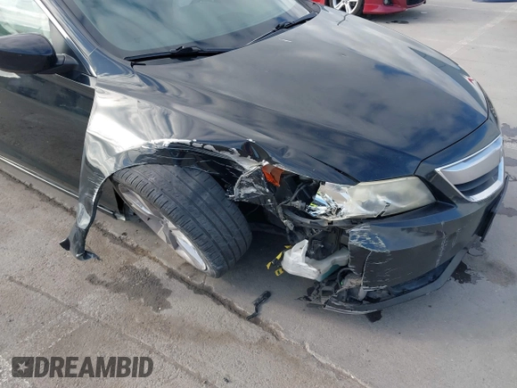 2013 Acura ILX Tech Pkg with VIN 19VDE1F7XDE007797, listed as a IAAI auction lot 41904415 with 240,310 mi miles. Bid and sale history available at carsss.com. Image 6.