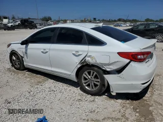 2017 Hyundai Sonata SE z VIN 5NPE24AF7HH577732, wystawiony jako Copart lot #54392035 z przebiegiem 74 327 mil mil oraz Szkoda całkowita • Salvage title. Historia ofert i sprzedaży dostępna na DreamBid. Obrazek 2.