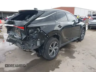 2024 Lexus RX 350 z VIN 2T2BAMBA4RC026361, wystawiony jako IAAI lot #41364276 z przebiegiem 15 528 mil mil oraz . Historia ofert i sprzedaży dostępna na DreamBid. Obrazek 4.