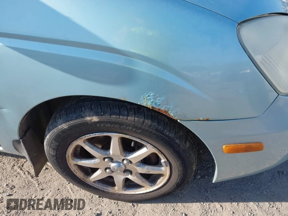 2003 Toyota Prius with VIN JT2BK18U130073925, listed as a IAAI auction lot 42035593 with 186,558 mi miles. Bid and sale history available at carsss.com. Image 15.