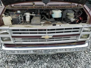 1988 Chevrolet Chevy Van с VIN 1GBEG25K9J7124336, выставлен на аукционе Copart как лот 61481255 с пробегом 613 557 миль миль и Чистый • Clean title. История ставок и продаж доступна на DreamBid. Изображение 12.