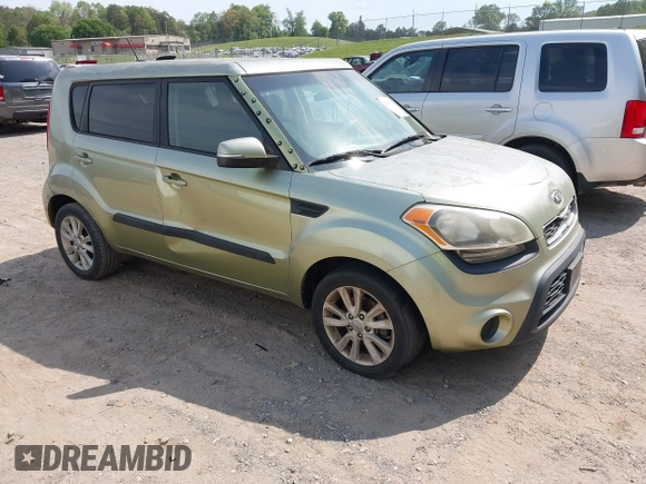 2013 Kia Soul + z VIN KNDJT2A6XD7486937, wystawiony jako IAAI lot #42087302 z przebiegiem 296 951 mil mil oraz . Historia ofert i sprzedaży dostępna na DreamBid. Obrazek 1.