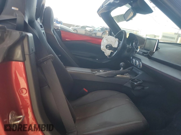 2017 Mazda MX-5 Miata Grand Touring z VIN JM1NDAD75H0123585, wystawiony jako Copart lot #50301715 z przebiegiem Nie podano mil oraz Szkoda całkowita • Salvage title. Historia ofert i sprzedaży dostępna na DreamBid. Obrazek 10.
