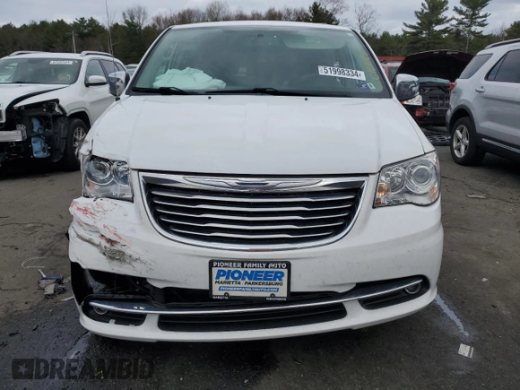 2016 Chrysler Town & Country Limited Platinum with VIN 2C4RC1GGXGR133548, listed as a Copart auction lot 51998334 with 108,207 mi miles and Salvage Title. Bid and sale history available at DreamBid. Image 5.
