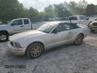 2006 Ford Mustang Standard with VIN 1ZVFT84N065226215, listed as a Copart auction lot 55126545 with 193,245 mi miles and Clean Title. Bid and sale history available at carsss.com. Image 1.