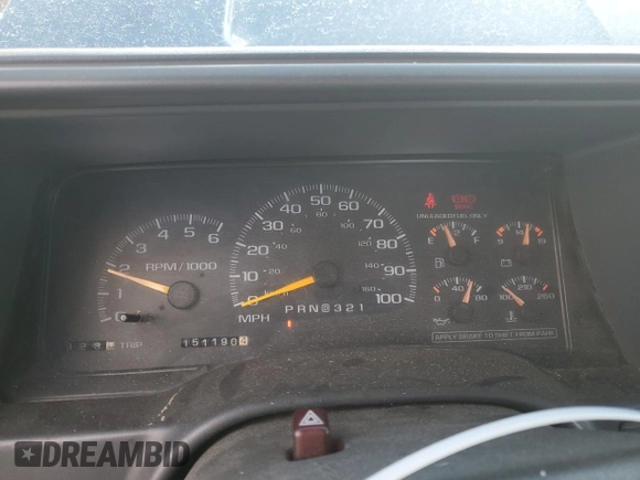 1998 Chevrolet Silverado 1500 with VIN 1GCEK14R3WZ215181, listed as a Copart auction lot 41839755 with 151,190 mi miles and Salvage Title. Bid and sale history available at DreamBid. Image 9.