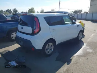 2015 Kia Soul with VIN KNDJN2A29F7142929, listed as a IAAI auction lot 41901611 with Not Provided miles and . Bid and sale history available at DreamBid. Image 4.