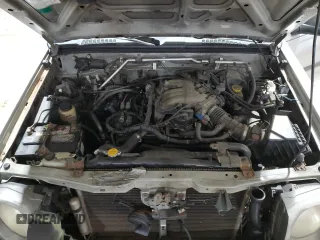 2003 Nissan Xterra XE z VIN 5N1ED28YX3C675188, wystawiony jako Copart lot #47594245 z przebiegiem 316 918 mil mil oraz Szkoda całkowita • Salvage title. Historia ofert i sprzedaży dostępna na DreamBid. Obrazek 12.