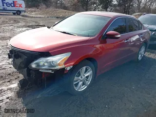 2014 Nissan Altima 2.5 SV with VIN 1N4AL3AP6EC298851, listed as a IAAI auction lot 41497640 with 180,268 mi miles. Bid and sale history available at carsss.com. Image 2.