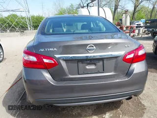2016 Nissan Altima SR z VIN 1N4AL3AP8GC120975, wystawiony jako IAAI lot #42082008 z przebiegiem 136 523 mil mil oraz . Historia ofert i sprzedaży dostępna na DreamBid. Obrazek 16.