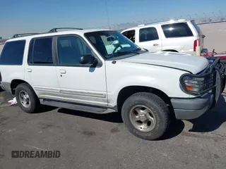 1999 Ford Explorer XLT с VIN 1FMZU32E5XZB80597, выставлен на аукционе IAAI как лот 42099254 с пробегом 267 534 миль миль и . История ставок и продаж доступна на DreamBid. Изображение 12.