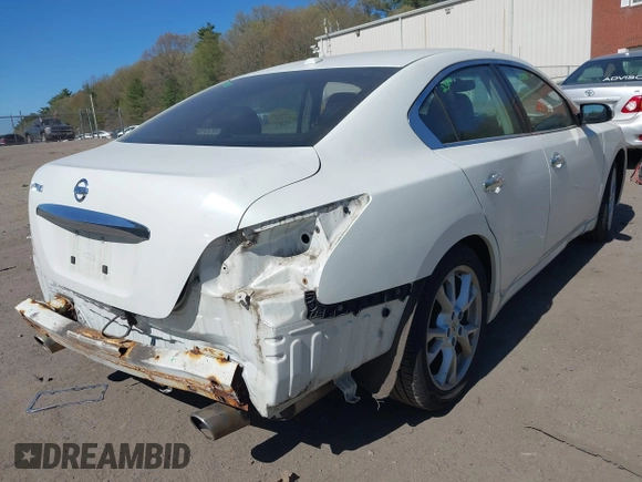 2013 Nissan Maxima SV z VIN 1N4AA5AP9DC806486, wystawiony jako IAAI lot #42159266 z przebiegiem 102 908 mil mil oraz . Historia ofert i sprzedaży dostępna na DreamBid. Obrazek 4.