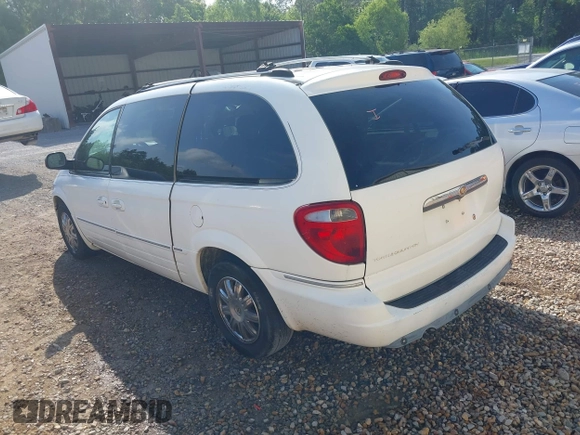 2005 Chrysler Town & Country Limited with VIN 2C4GP64L75R429831, listed as a IAAI auction lot 42090763 with Not Provided miles. Bid and sale history available at carsss.com. Image 3.