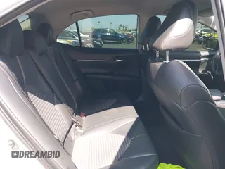 2020 Toyota Camry SE z VIN 4T1G11AK3LU312906, wystawiony jako IAAI lot #42370015 z przebiegiem 67 382 mil mil oraz . Historia ofert i sprzedaży dostępna na DreamBid. Obrazek 8.