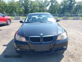 2006 BMW 3 Series 325xi with VIN WBAVD13536KV06147, listed as a IAAI auction lot 42556688 with 164,737 mi miles and . Bid and sale history available at DreamBid. Image 6.