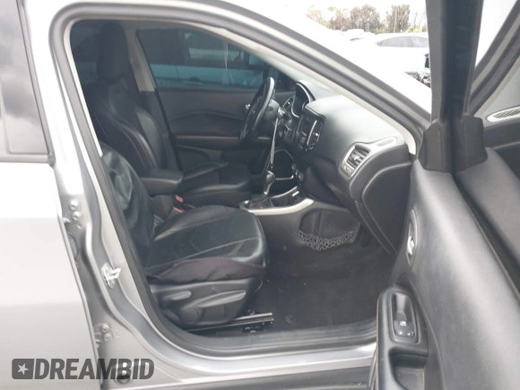 2018 Jeep Compass Altitude с VIN 3C4NJCBB6JT488992, выставлен на аукционе IAAI как лот 42129963 с пробегом 37 710 миль миль и . История ставок и продаж доступна на DreamBid. Изображение 5.