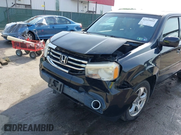 2015 Honda Pilot EX-L with VIN 5FNYF4H53FB054525, listed as a IAAI auction lot 42111022 with 148,305 mi miles and . Bid and sale history available at carsss.com. Image 6.