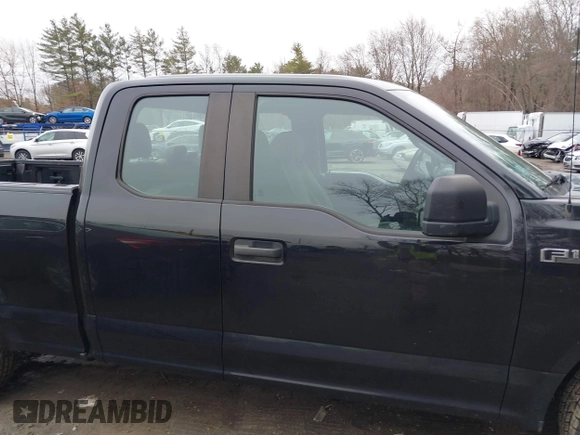 2016 Ford F-150 XL with VIN 1FTEX1C8XGFA65843, listed as a IAAI auction lot 41688444 with 179,194 mi miles and . Bid and sale history available at carsss.com. Image 13.